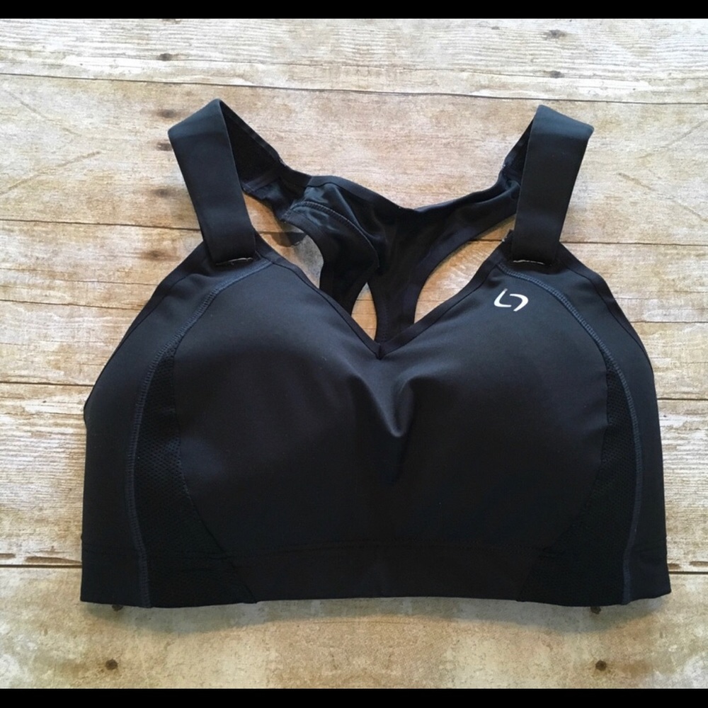 Brooks moving comfort Juno sports bra